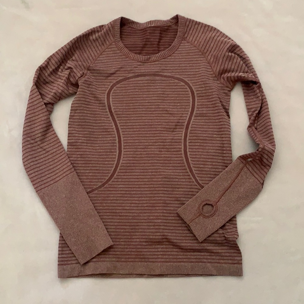 Long sleeve Lululemon top
